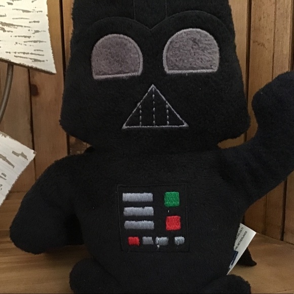 Lucas Film Plush Embroidered Darth Vader - Picture 2 of 5